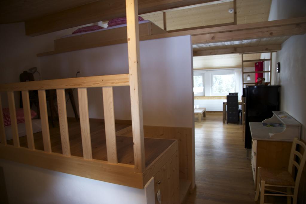 Apartment Turmzimmer Langwies Exteriör bild